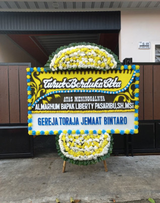 Papan Bunga Duka di Cangkudu